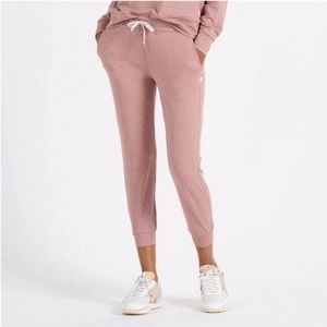 Vuori Performance Joggers in burnt clay - xs - perfect condition